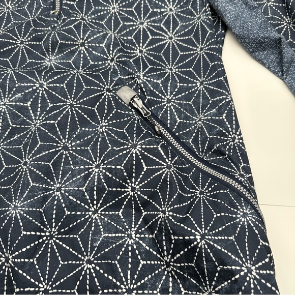 Lululemon Miss Misty Pullover Jacket Size 6 Sashico Star Inkwell Ghost Stow Hood - Picture 4 of 15